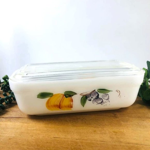 Fire King Gay Fad Fruit Casserole Oven Refrigerator Dish with Original Lid - Picture 1 of 6